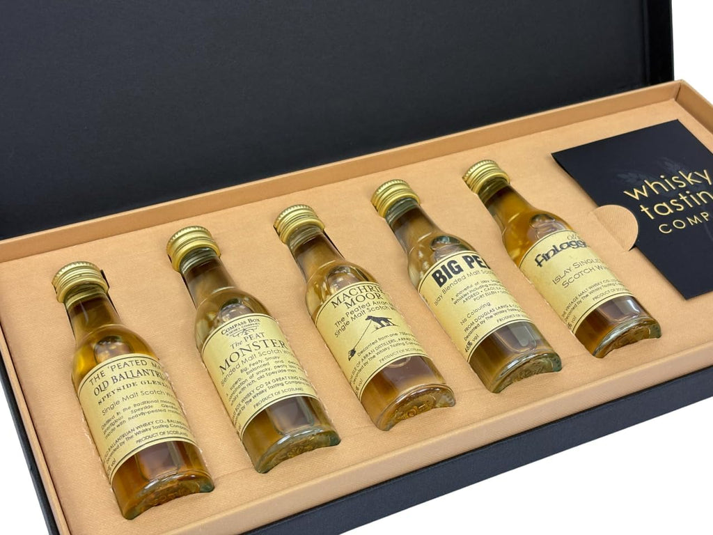 The Whisky Tasting Company - Peaty & Islay Whisky Gift Set - Including Compass, Old Ballantruan, Machrie Moor, Big Peat, Finlaggan 30ml