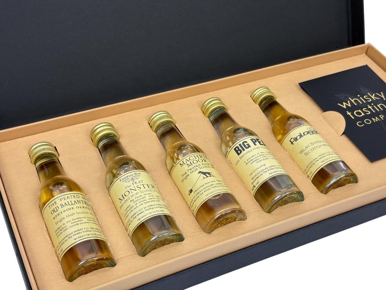 The Whisky Tasting Company - Peaty & Islay Whisky Gift Set - Including Compass, Old Ballantruan, Machrie Moor, Big Peat, Finlaggan 30ml