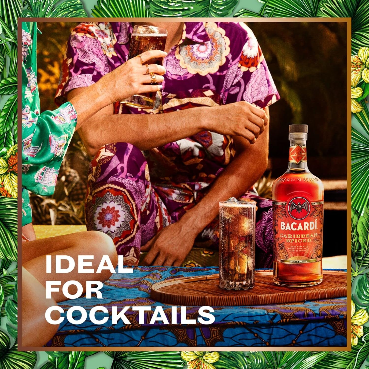 BACARDÍ Caribbean Spiced, 40% vol., 70cl / 700ml, Premium Blend of Aged Rum, Spices, Coconut and Pineapple, Ideal for Making Tropical Cocktails