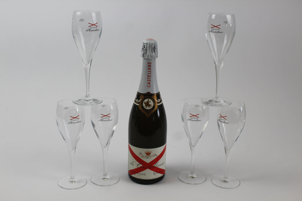 Champagne picnic set Champagne, glasses and hamper with Free UK delivery, summer