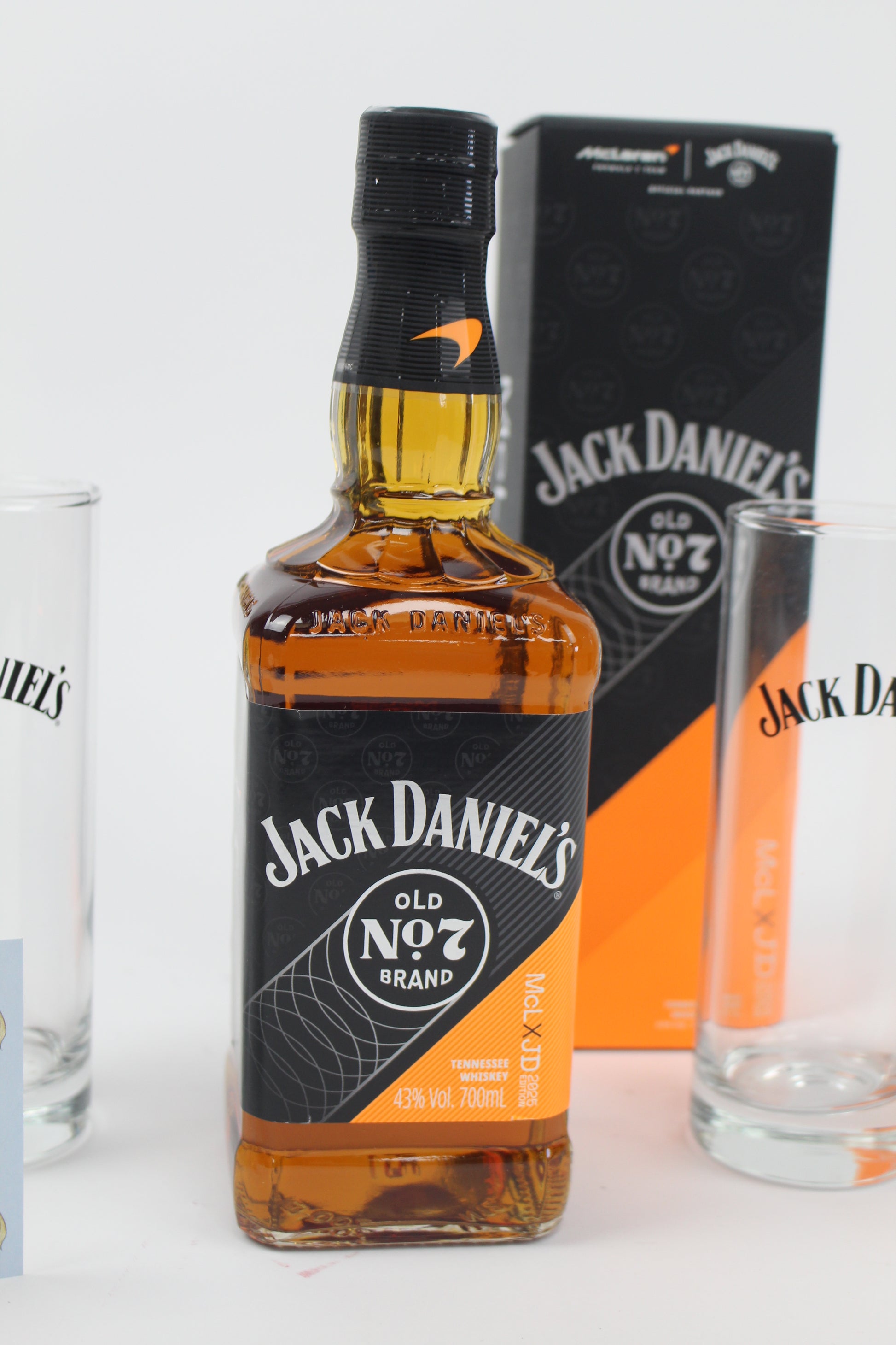 Jack Daniels Whiskey Mclaren Formula 1 edition gift set with a free giftag