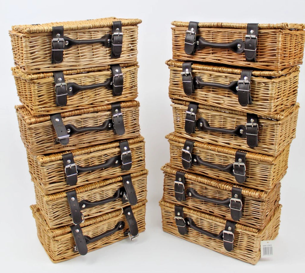 Wicker picnic baskets Listing for X12 small 30 x 20 X 10Cm baskets Ideal gifts