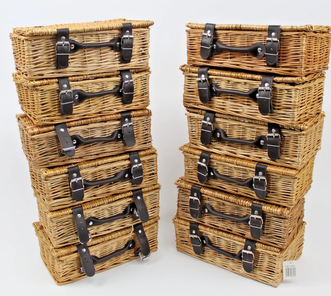 Wicker picnic baskets Listing for X12 small 30 x 20 X 10Cm baskets Ideal gifts