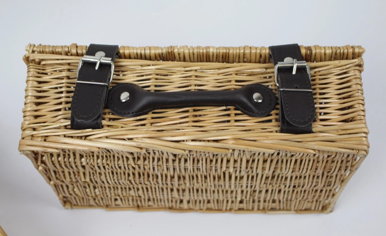 Wicker picnic baskets Listing for X12 small 30 x 20 X 10Cm baskets Ideal gifts