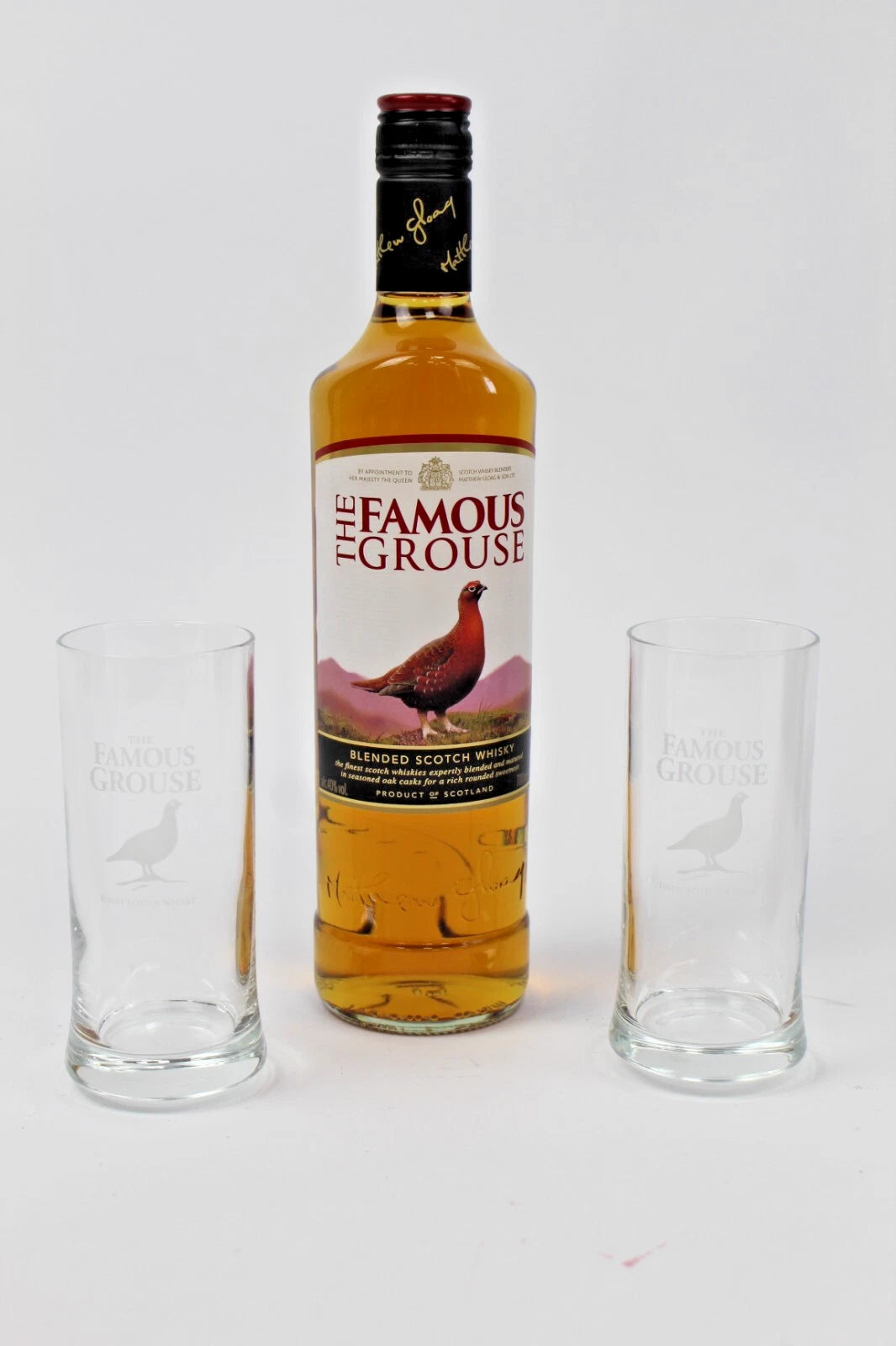 Famous Grouse whisky Gift set, with X2 branded glasses, free bear hug gift tag